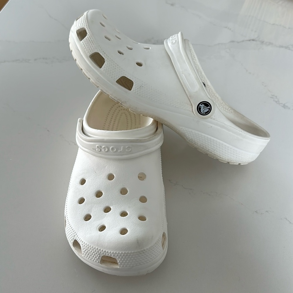 Classic Crocs- White